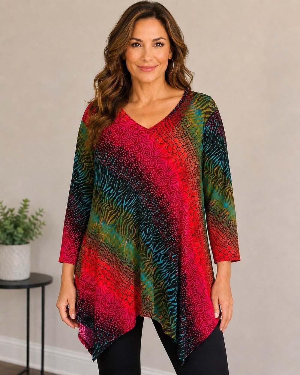 Jostar Colorful Stretchy XL Top 3/4 Sleeve V-neck Shark Bite Hem USA Abstract